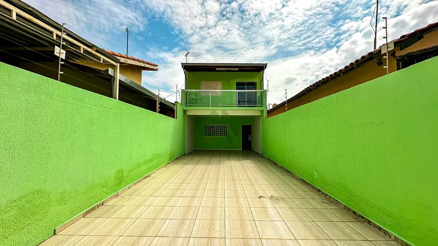 Foto 1 de Sobrado com 2 Quartos à venda, 80m² em Jardim Bela Vista, Sumaré