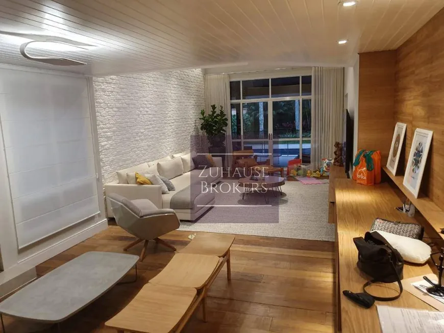 Foto 1 de Casa de Condomínio com 4 Quartos à venda, 380m² em Alto Da Boa Vista, São Paulo