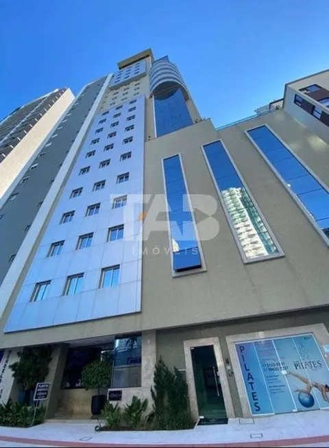 Foto 1 de Apartamento com 3 Quartos à venda, 136m² em Centro, Balneário Camboriú