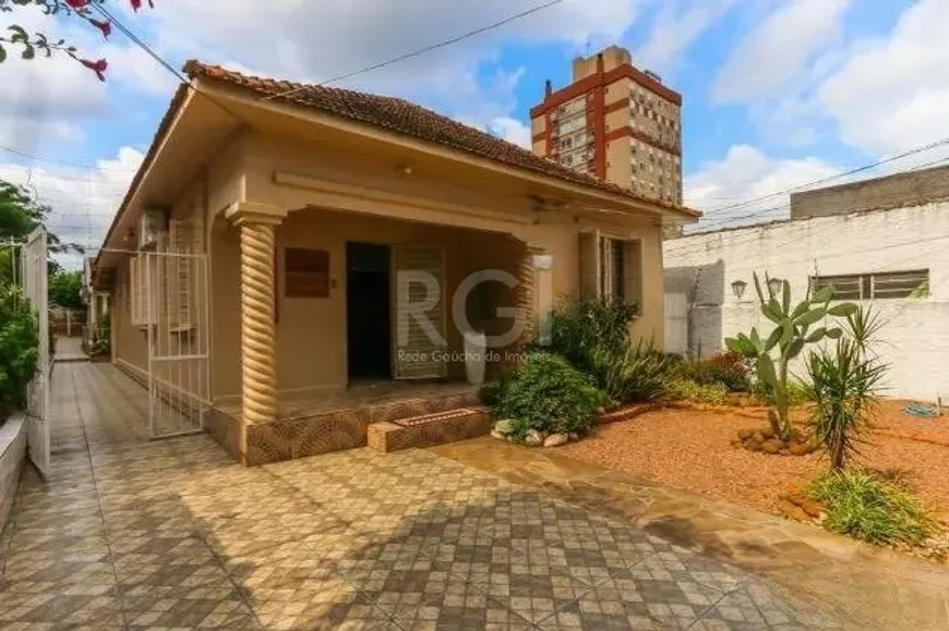 Foto 1 de Casa com 3 Quartos à venda, 161m² em Partenon, Porto Alegre