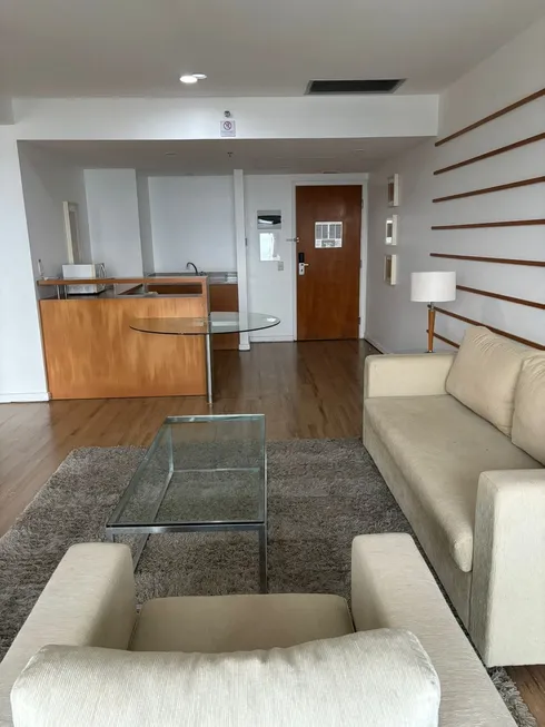 Foto 1 de Flat com 1 Quarto à venda, 69m² em Glória, Macaé