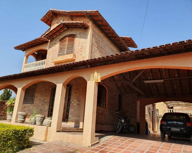 Foto 1 de Casa com 4 Quartos à venda, 710m² em , Esmeraldas