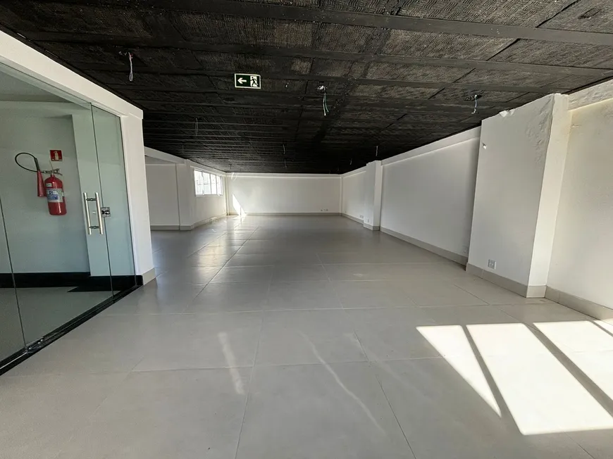 Foto 1 de Sala Comercial para alugar, 380m² em Leblon, Rio de Janeiro