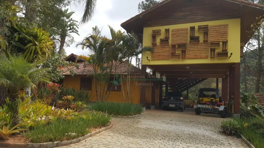 Foto 1 de Fazenda/Sítio com 8 Quartos à venda, 1200m² em Campanha, Teresópolis