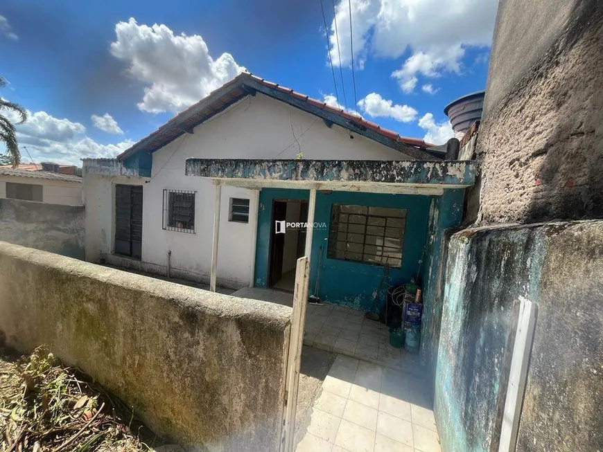 Foto 1 de Casa com 2 Quartos à venda, 65m² em Engenho Velho, Embu das Artes