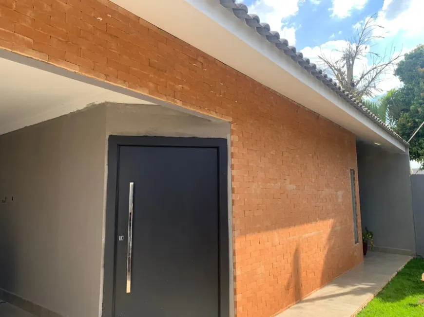 Foto 1 de Casa com 3 Quartos à venda, 190m² em Jardim Real, Maringá