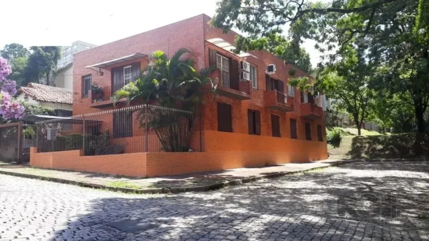 Foto 1 de Apartamento com 2 Quartos à venda, 54m² em Santo Antônio, Porto Alegre