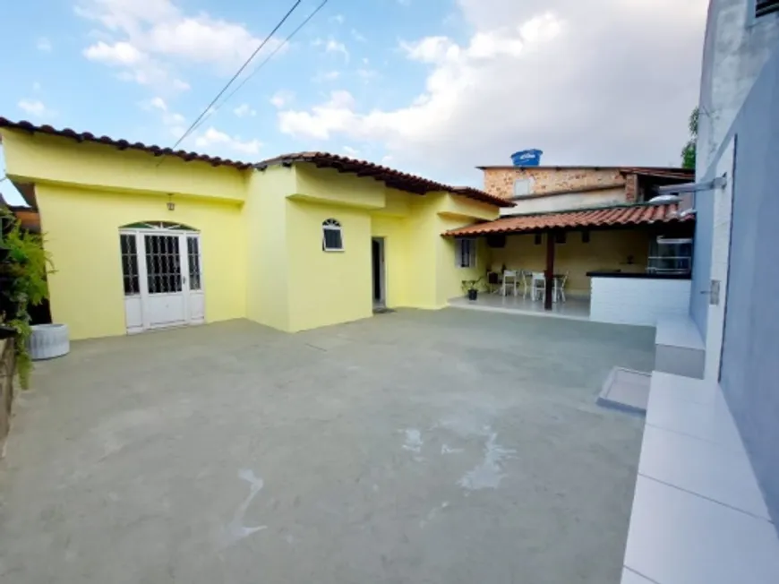 Foto 1 de Casa com 2 Quartos à venda, 115m² em Santa Terezinha, Belo Horizonte