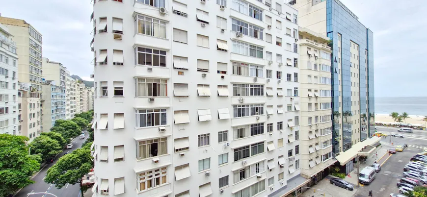 Foto 1 de Apartamento com 3 Quartos à venda, 130m² em Copacabana, Rio de Janeiro