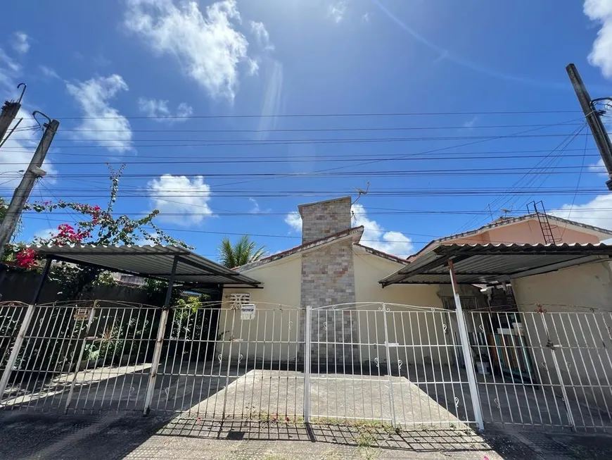 Foto 1 de Casa com 2 Quartos à venda, 57m² em Pau Amarelo, Paulista
