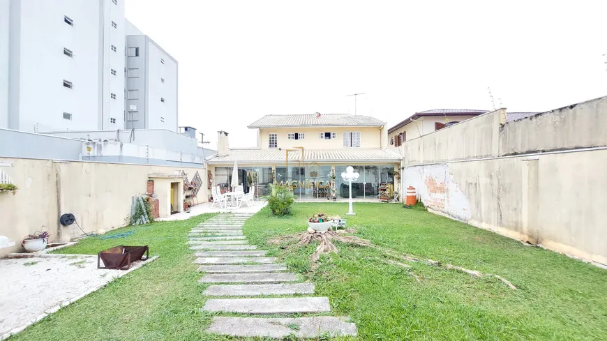 Foto 1 de Casa com 4 Quartos à venda, 300m² em São Pedro, São José dos Pinhais