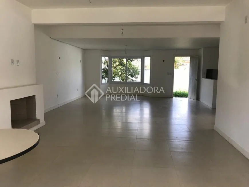 Foto 1 de Casa com 3 Quartos à venda, 265m² em Vila Assunção, Porto Alegre