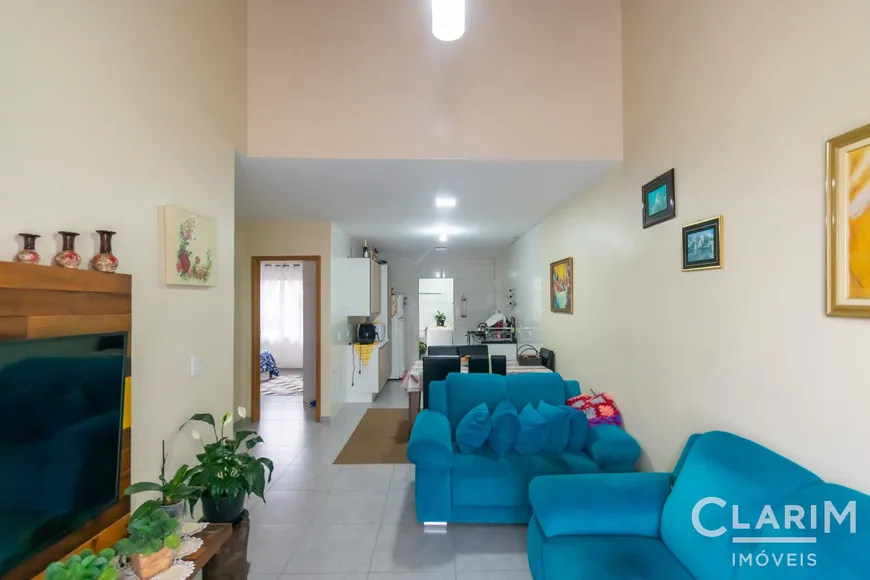 Foto 1 de Casa com 2 Quartos à venda, 68m² em Aguas Claras, Campo Largo