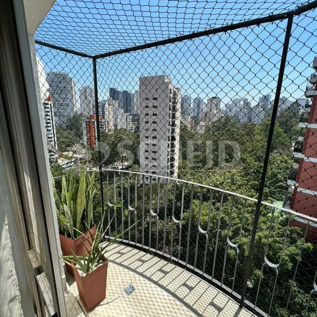 Foto 1 de Cobertura com 4 Quartos à venda, 240m² em Morumbi, São Paulo