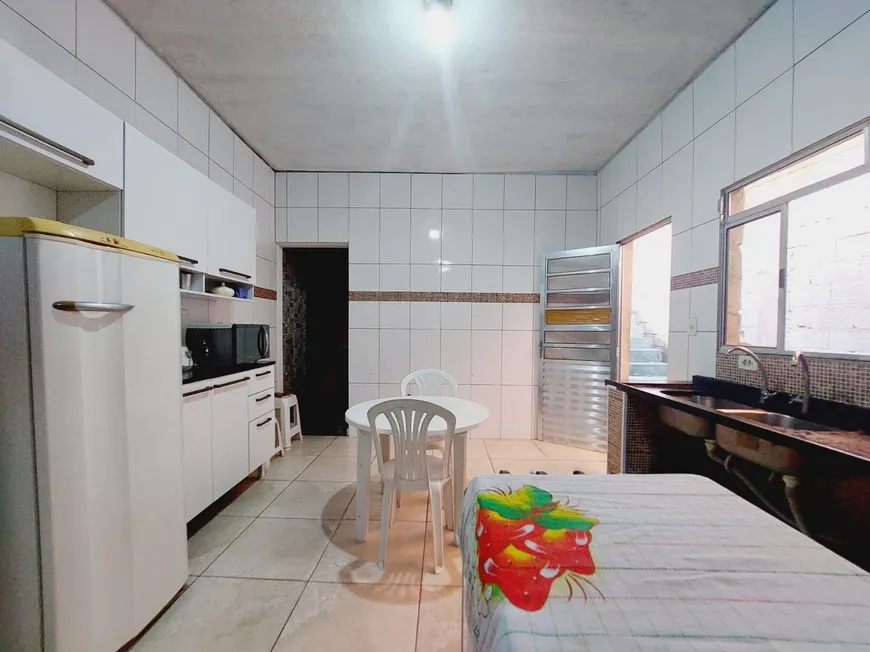 Foto 1 de Casa com 3 Quartos à venda, 180m² em Taboão, Guarulhos