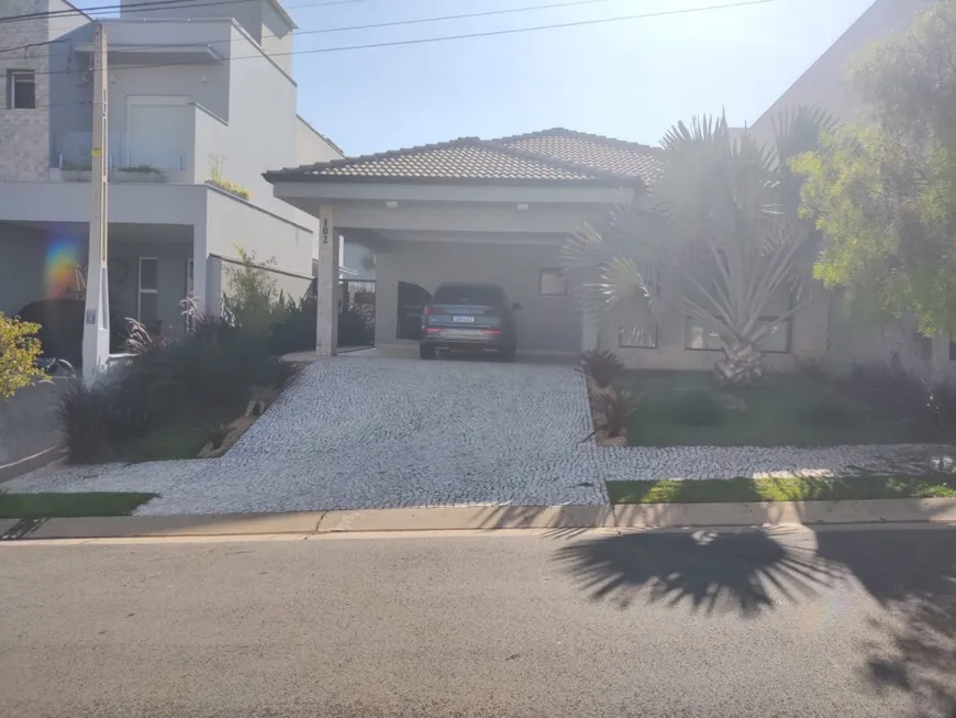 Foto 1 de Casa com 3 Quartos para alugar, 200m² em Swiss Park, Campinas