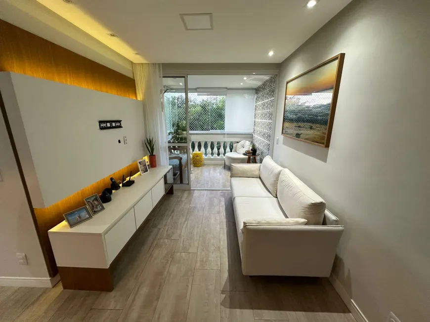 Foto 1 de Apartamento com 3 Quartos à venda, 80m² em Pituaçu, Salvador