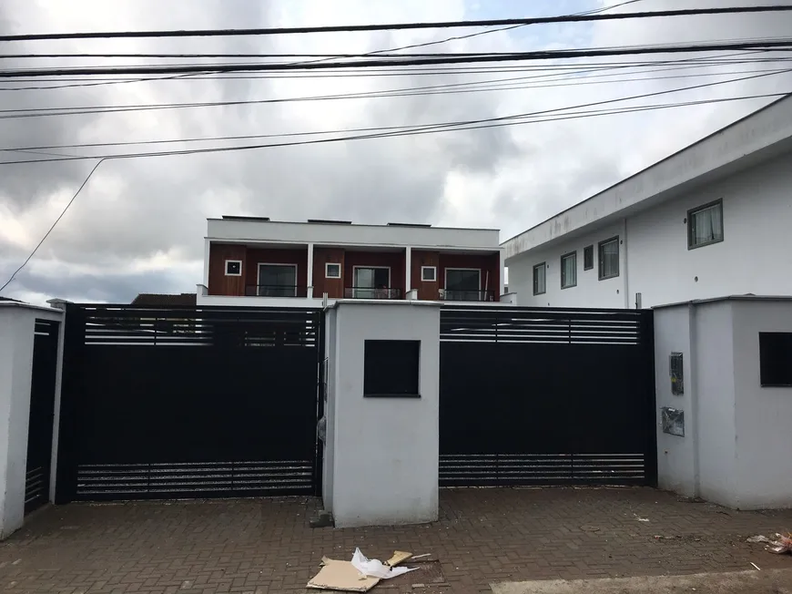 Foto 1 de Sobrado com 3 Quartos à venda, 125m² em Bom Retiro, Joinville