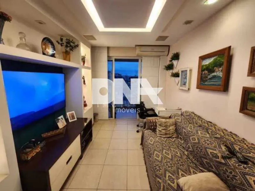 Foto 1 de Apartamento com 3 Quartos à venda, 90m² em Catete, Rio de Janeiro