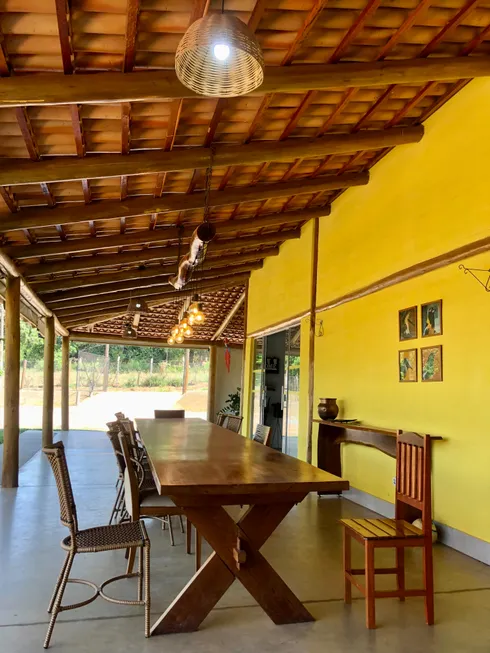 Foto 1 de Fazenda/Sítio com 3 Quartos à venda, 256m² em , Caldazinha