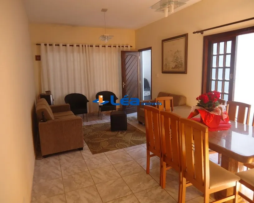 Foto 1 de Casa com 2 Quartos à venda, 211m² em Jardim Cacique, Suzano