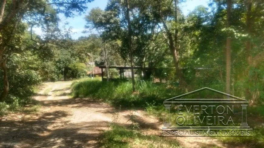 Foto 1 de Fazenda/Sítio com 2 Quartos à venda, 200m² em Paratei do Meio, Jacareí