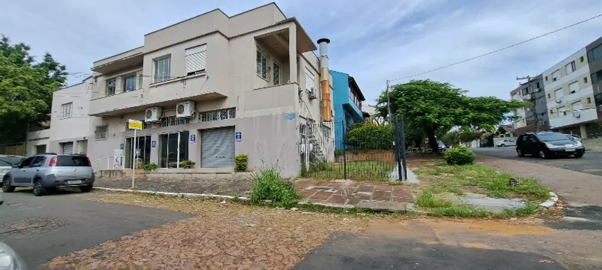 Foto 1 de Apartamento com 2 Quartos para alugar, 70m² em Vila Ipiranga, Porto Alegre