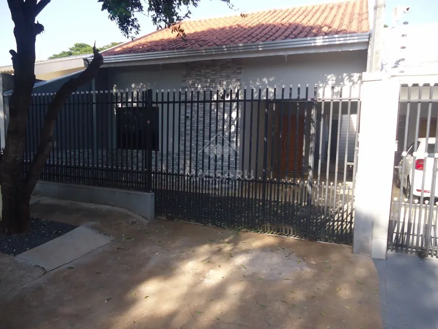 Foto 1 de Casa com 6 Quartos à venda, 175m² em Jardim São Francisco, Maringá