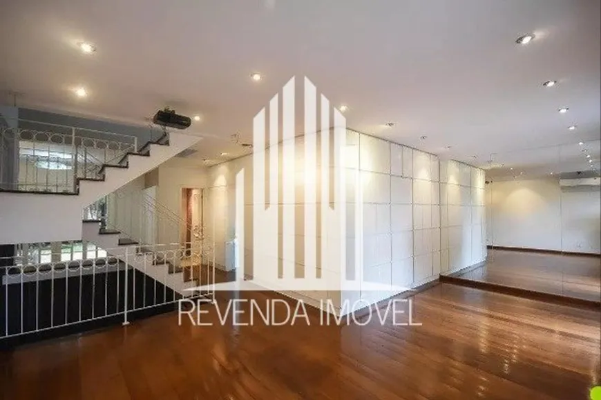 Foto 1 de Casa de Condomínio com 4 Quartos à venda, 260m² em Fazenda Morumbi, São Paulo