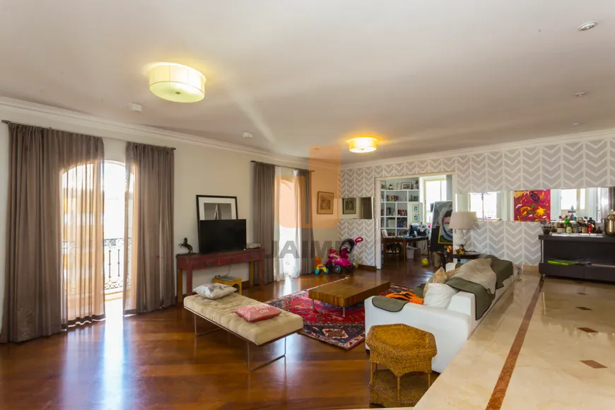 Foto 1 de Apartamento com 4 Quartos para venda ou aluguel, 320m² em Higienópolis, São Paulo