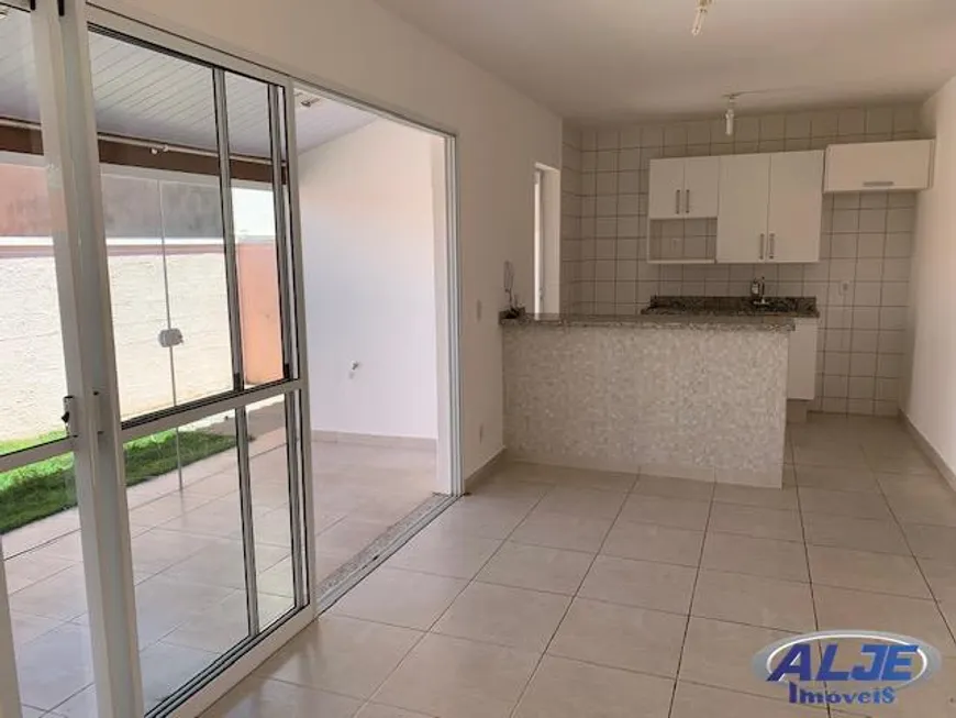 Foto 1 de Casa de Condomínio com 3 Quartos à venda, 118m² em Jardim Esmeralda, Marília