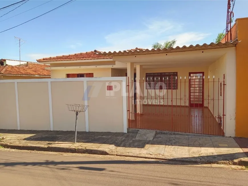 Foto 1 de Casa com 3 Quartos à venda, 162m² em Cidade Jardim, São Carlos