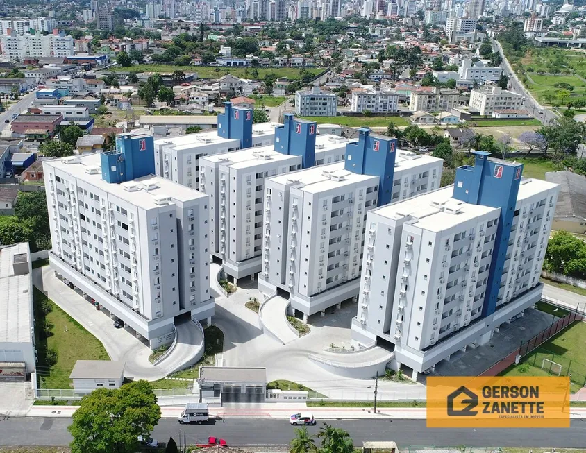 Foto 1 de Apartamento com 2 Quartos à venda, 58m² em Pinheirinho, Criciúma