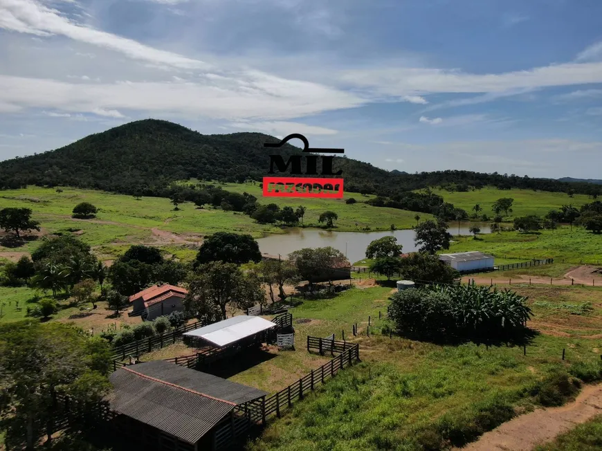 Foto 1 de Fazenda/Sítio com 3 Quartos à venda, 1000m² em Zona Rural, Uruaçu