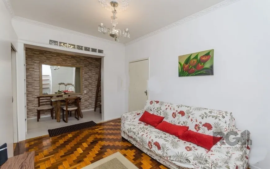 Foto 1 de Apartamento com 1 Quarto à venda, 51m² em São João, Porto Alegre