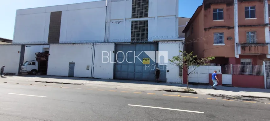 Foto 1 de Galpão/Depósito/Armazém para venda ou aluguel, 1130m² em Benfica, Rio de Janeiro