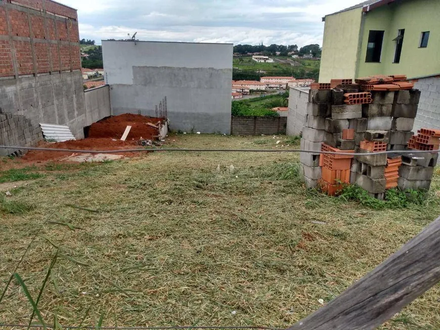 Foto 1 de Lote/Terreno à venda, 300m² em Barreiro Rural, Taubaté