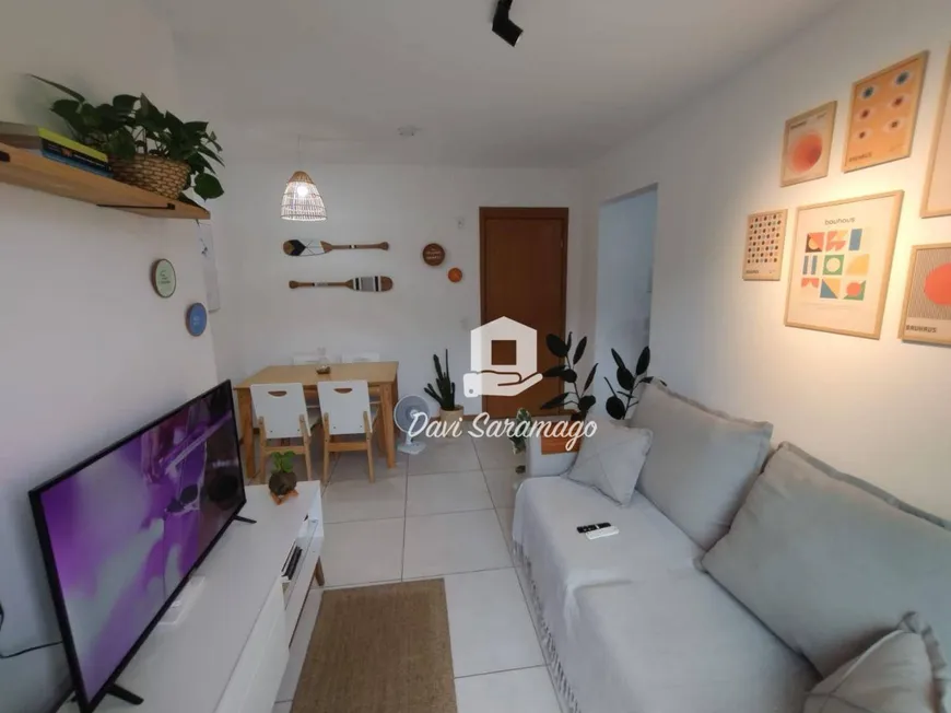 Foto 1 de Apartamento com 2 Quartos à venda, 55m² em Rio do Ouro, São Gonçalo