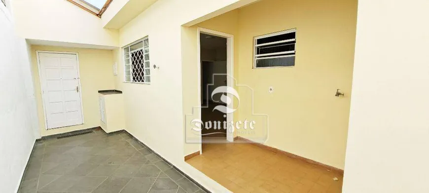 Foto 1 de Casa com 2 Quartos à venda, 131m² em Jardim Pilar, Santo André