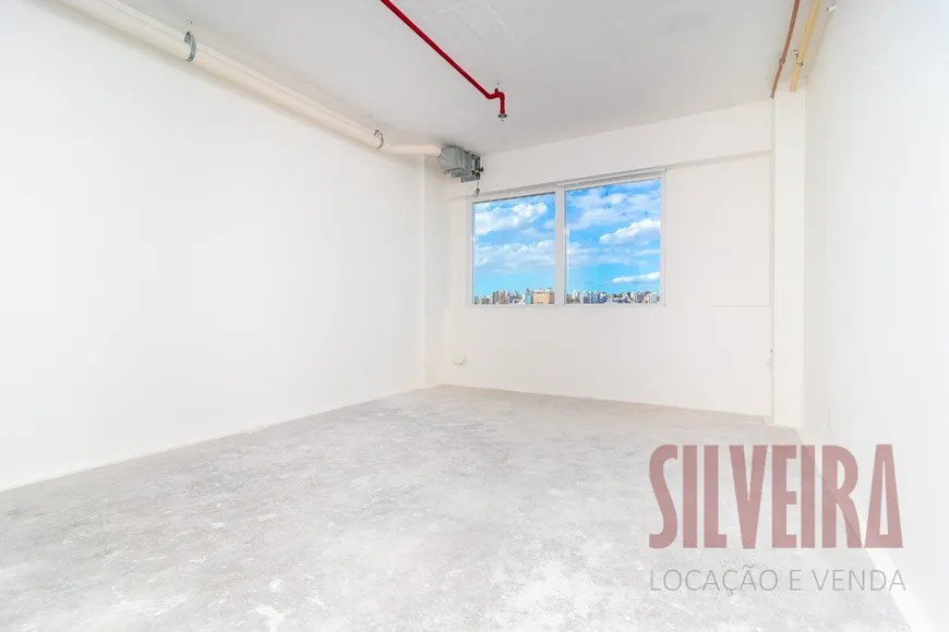 Foto 1 de Sala Comercial para alugar, 33m² em Santana, Porto Alegre