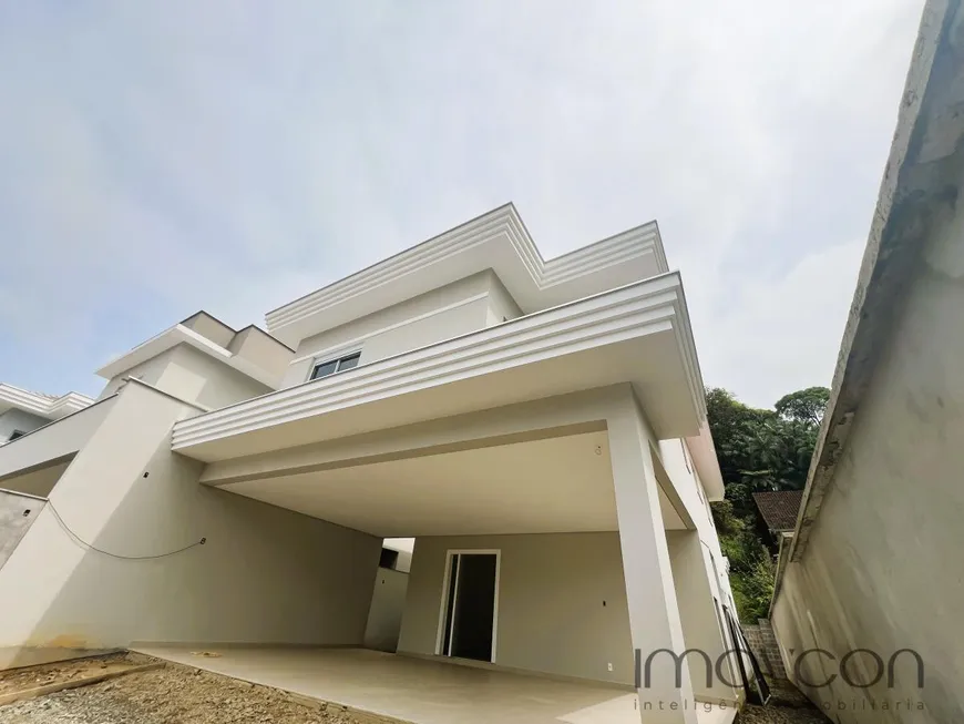 Foto 1 de Casa com 4 Quartos à venda, 253m² em Glória, Joinville