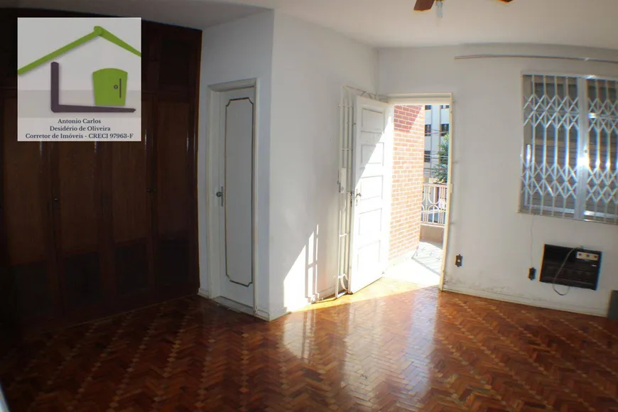 Foto 1 de Casa com 3 Quartos à venda, 250m² em Embaré, Santos