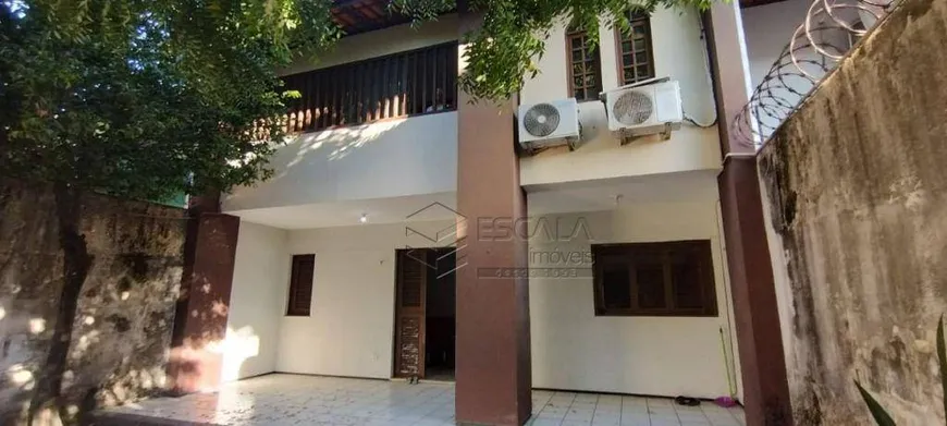 Foto 1 de Casa com 3 Quartos à venda, 150m² em Lagoa Sapiranga Coité, Fortaleza