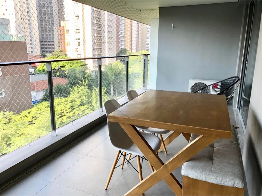 Foto 1 de Apartamento com 1 Quarto para alugar, 68m² em Vila Nova Conceição, São Paulo