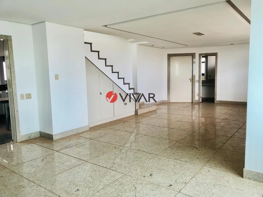 Foto 1 de Cobertura com 4 Quartos para alugar, 357m² em Belvedere, Belo Horizonte