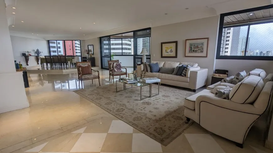 Foto 1 de Apartamento com 4 Quartos à venda, 336m² em Horto Florestal, Salvador