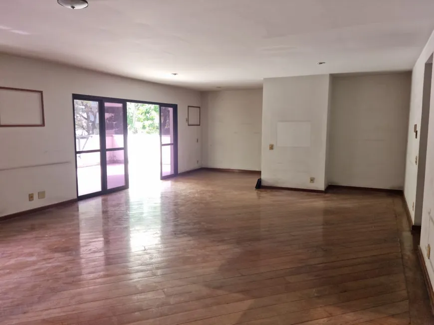 Foto 1 de Apartamento com 5 Quartos à venda, 280m² em Barra da Tijuca, Rio de Janeiro