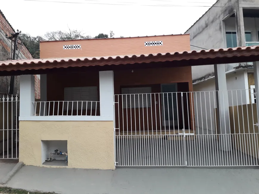 Foto 1 de Casa com 3 Quartos à venda, 130m² em Cotiara, Barra Mansa