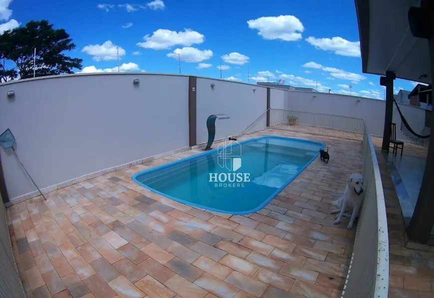 Foto 1 de Casa com 3 Quartos à venda, 250m² em Jardim Hermínio Bueno, Mogi Guaçu