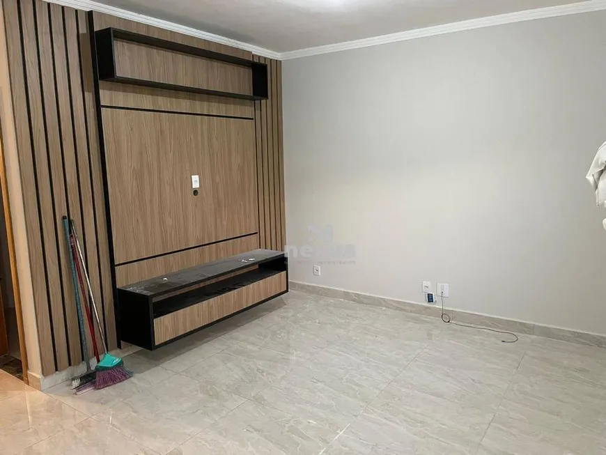 Foto 1 de Sobrado com 3 Quartos à venda, 146m² em Grand Ville, Uberlândia